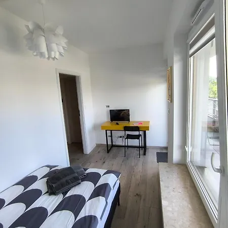 Oszmianska Lägenhet *